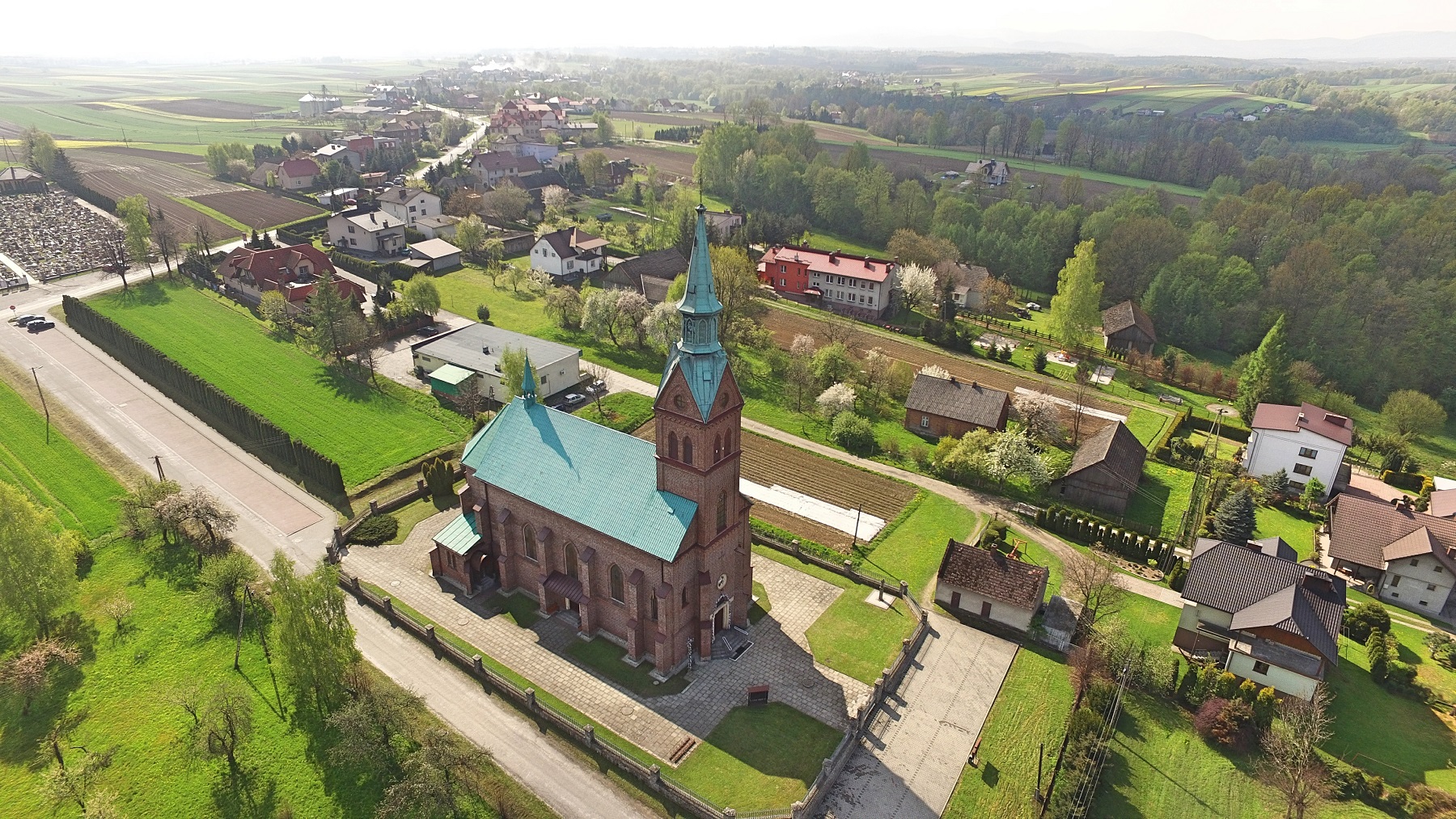 Kościół Parafialny w Piotrowicach